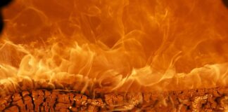 Ile trwa pożar samochodu elektrycznego?