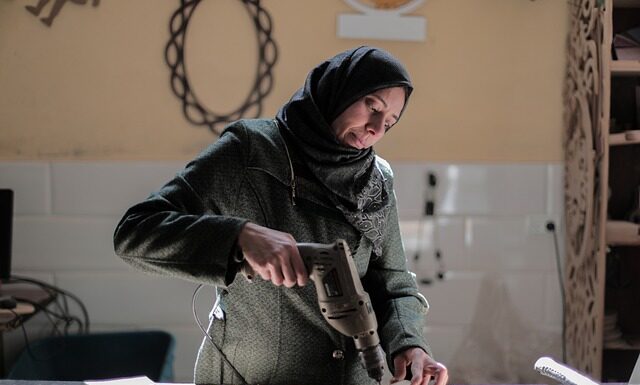 Jaka wkrętarka dla stolarza?