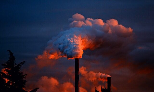 Czy trzeba czyścić komin ceramiczny?