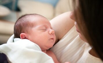 Czy klej do styropianu można użyć do zatapiania siatki?