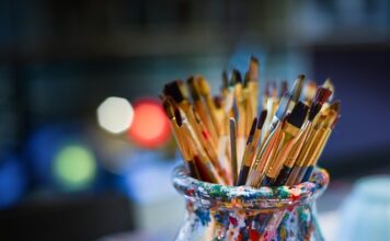 Jakie narzędzia są potrzebne elektrykowi?