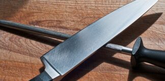 Jaki kamień wodny do ostrzenia noży?